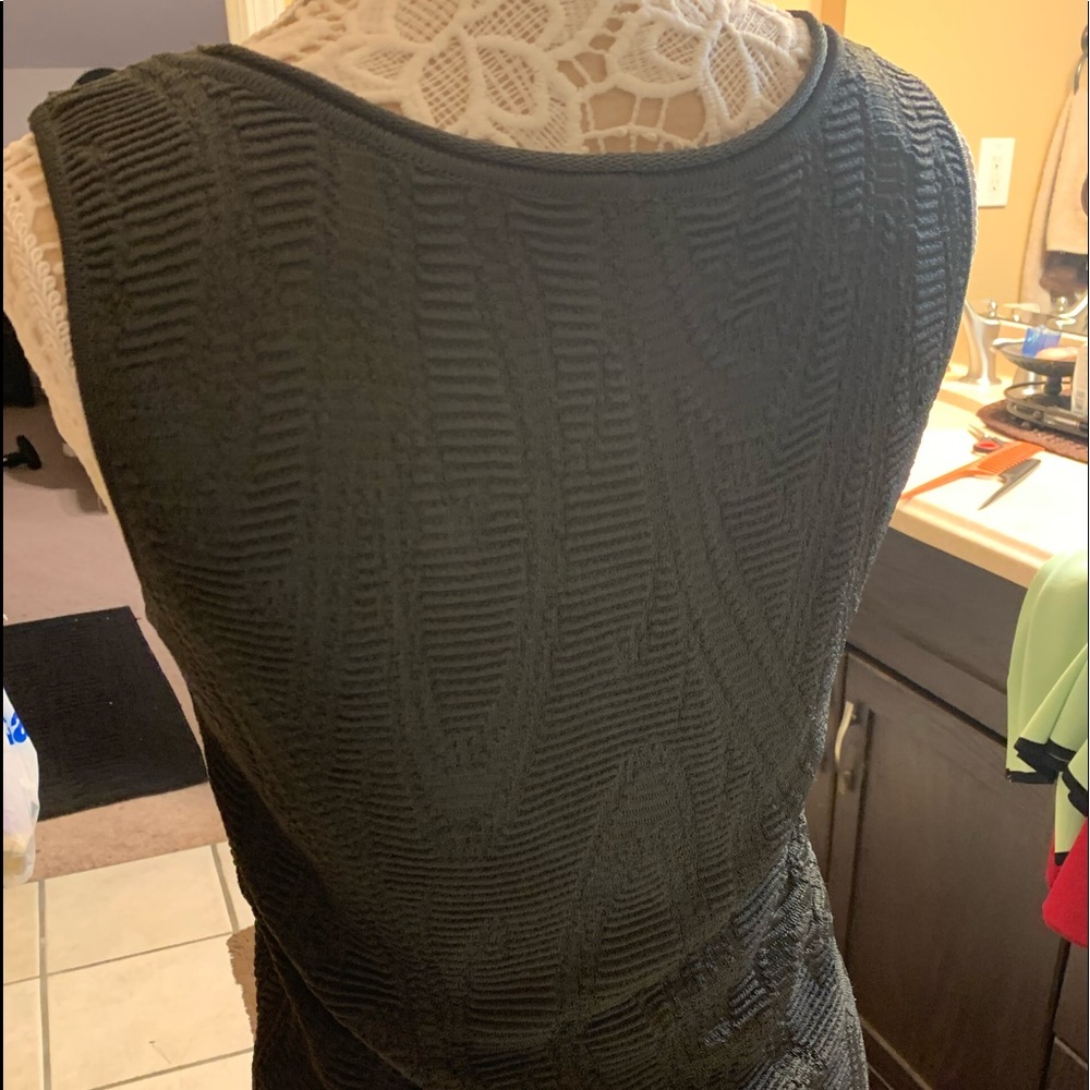 Armani Collezioni Textured Black Tank Top - Picture 7 of 8